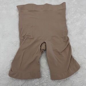 SKIMS Sculpting High Waisted Butt Enhancer Shorts Sand Tan Size Small NWOT